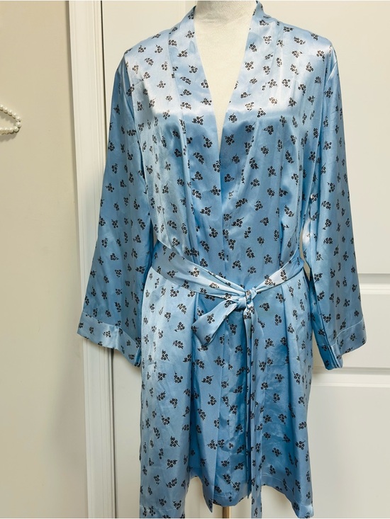 Morgan Taylor Intimates - Picture 2 of 9